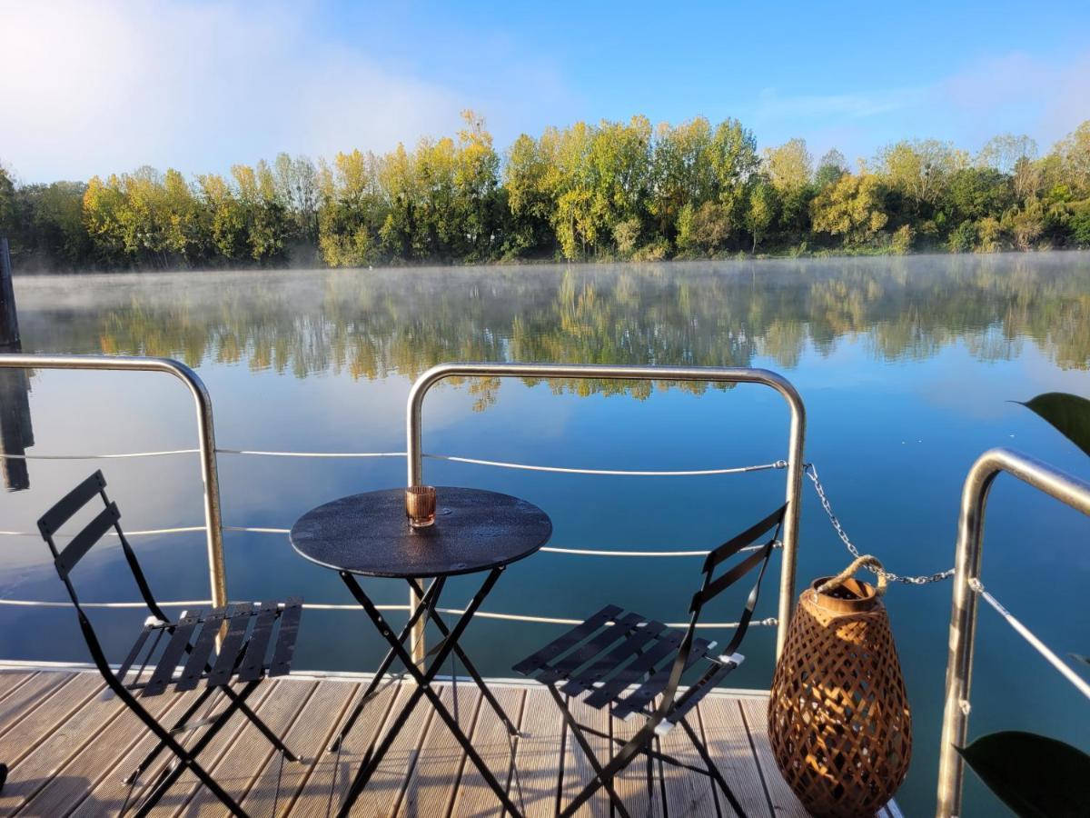 L'Escale Royale - Nid d'amour sur l'eau avec Jacuzzi à 40 min de Paris Saint-Martin-la-Garenne Exterior foto